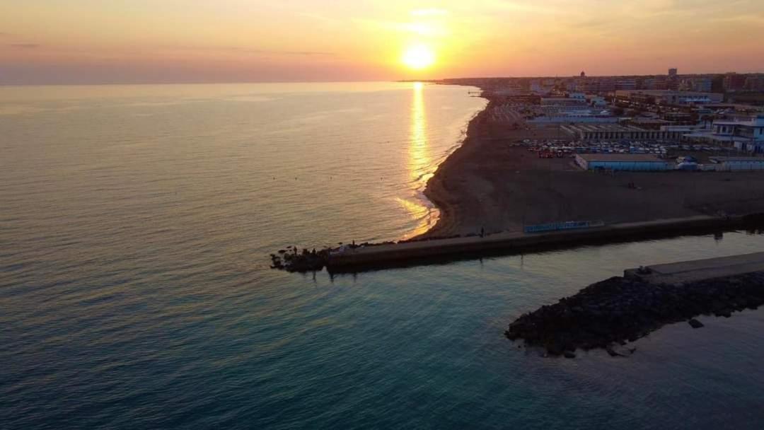 Apartament Cipriani Lido di Ostia Zewnętrze zdjęcie